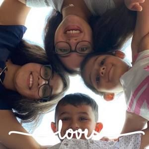 Meet your Posher, Alma